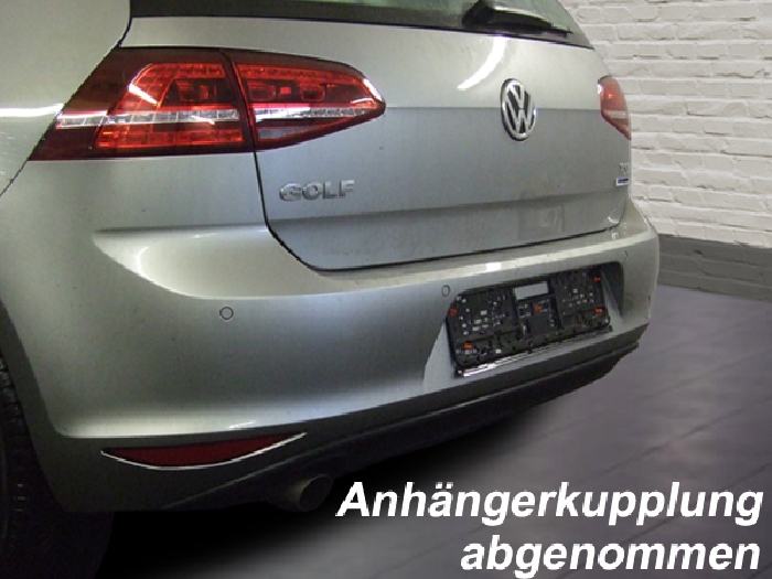 Anhängerkupplung für VW-Golf - 2014-2017 VII Limousine, nicht 4x4 Ausf.:  vertikal